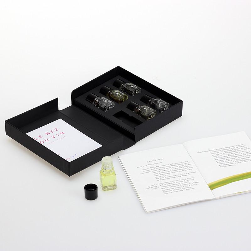 Kaffe duftsæt med 6 aromaer og guidebog fra Le Nez du Cafe