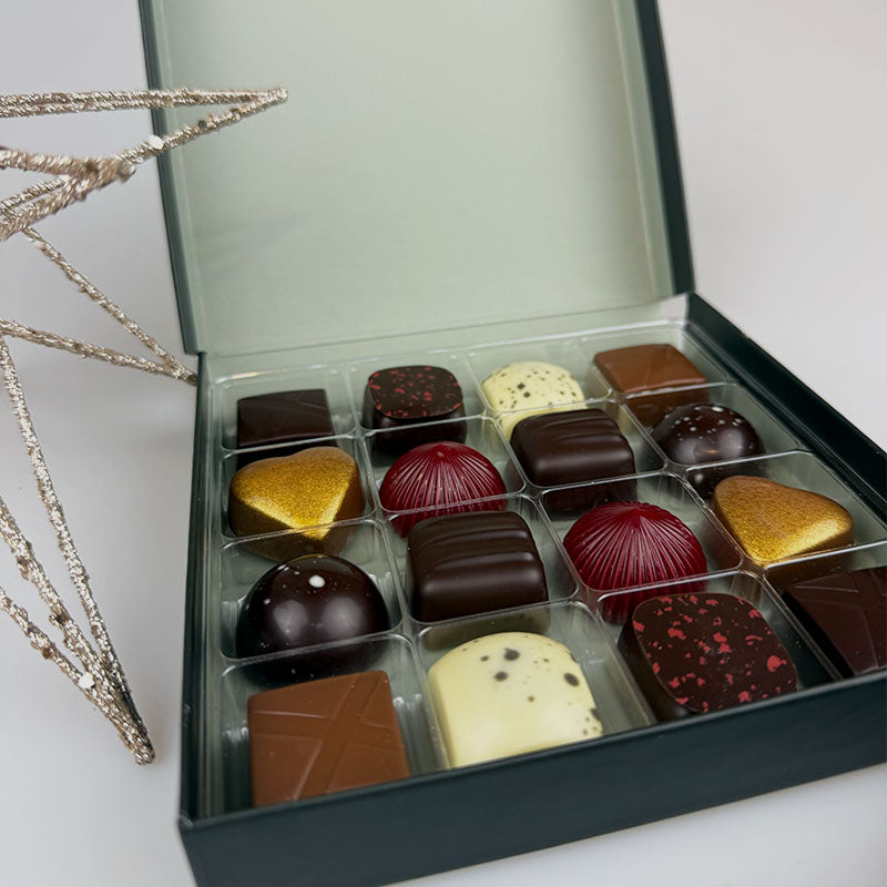 BEST chocolate - Juleæsken, 16 stk. dessertchokolade