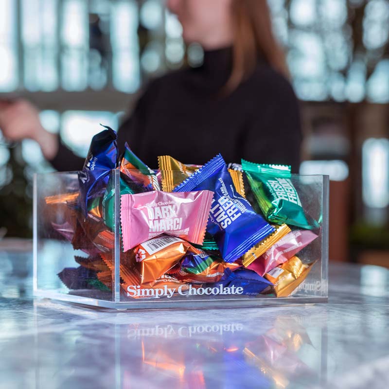 Simply Chocolate - Akrylkasse med flowpacks